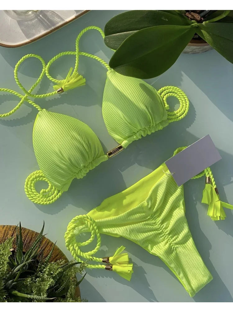 Bikini Triângulo com Cordões