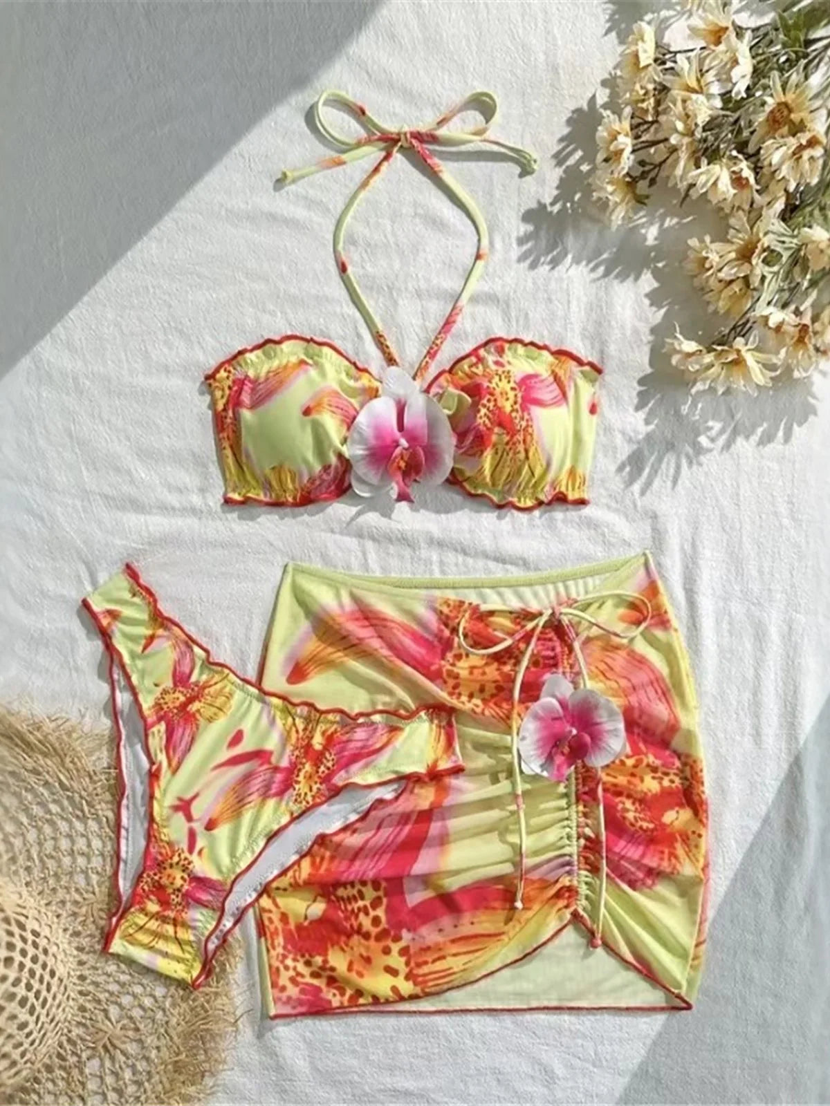 Conjunto de Bikini Três Peças